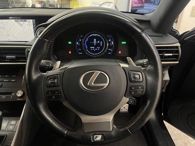 Lexus IS 2017-02 25393-22