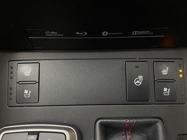 Lexus IS 2017-02 25393-28