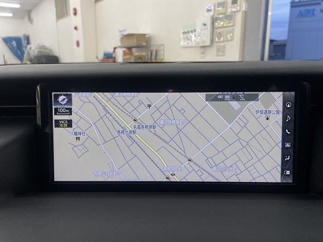 Lexus IS 2017-02 25393-24