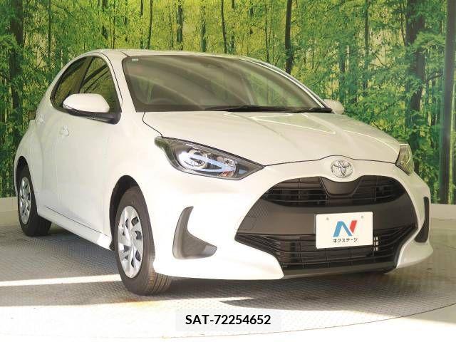 Toyota YARIS 2023-06 371389-16