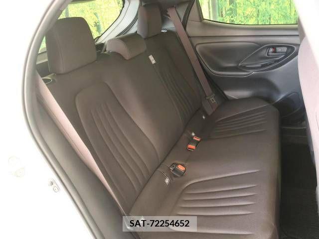 Toyota YARIS 2023-06 371389-9