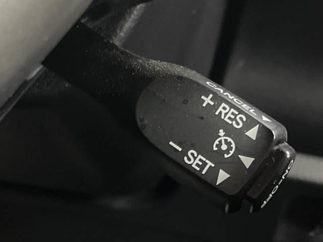 Toyota VOXY 2021-03 185236-5