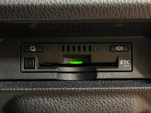 Toyota VOXY 2021-03 185236-6