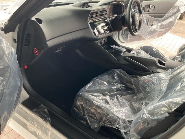 Nissan FAIRLADY Z 2023-12 185981-26