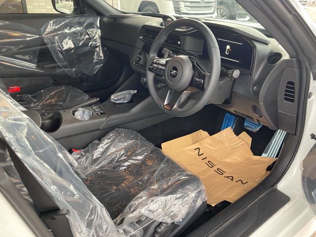 Nissan FAIRLADY Z 2023-12 185981-13