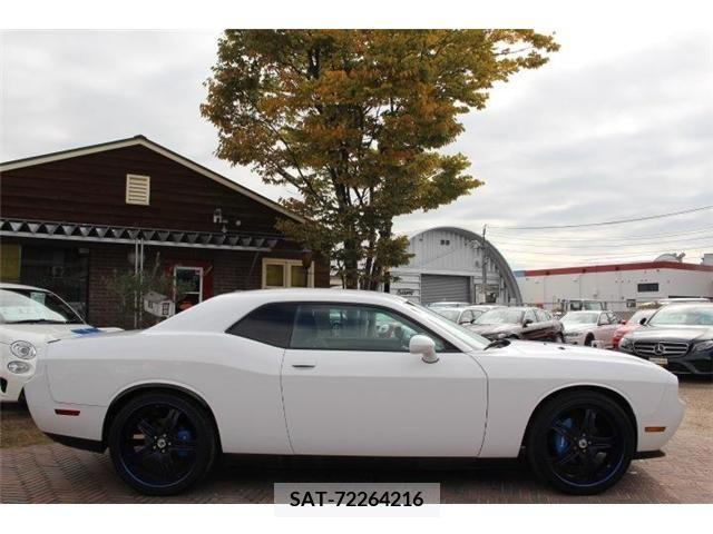 Dodge CHALLENGER 2013-05 371849-1