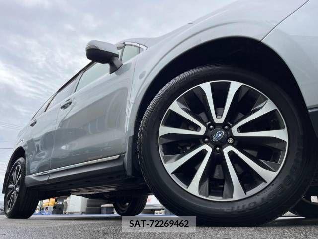 Subaru FORESTER 2016-10 330809-17