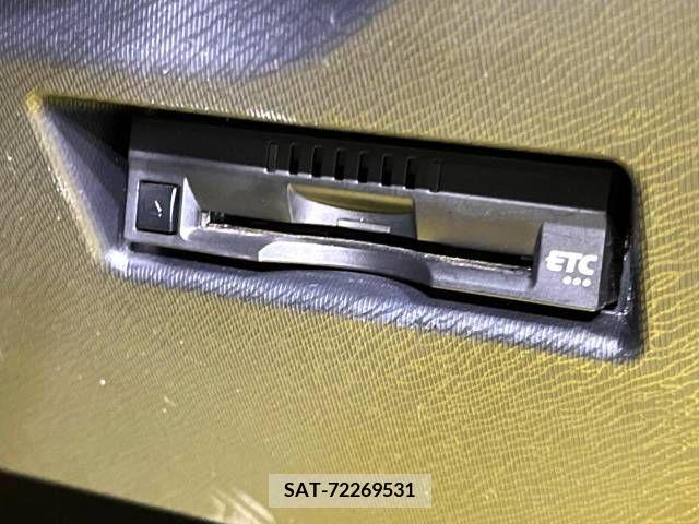 Toyota AQUA 2019-04 291898-4