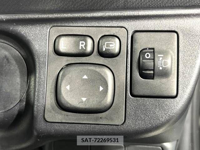 Toyota AQUA 2019-04 291898-6