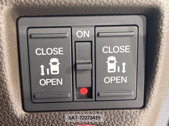 Honda N BOX 2022-12 307425-5