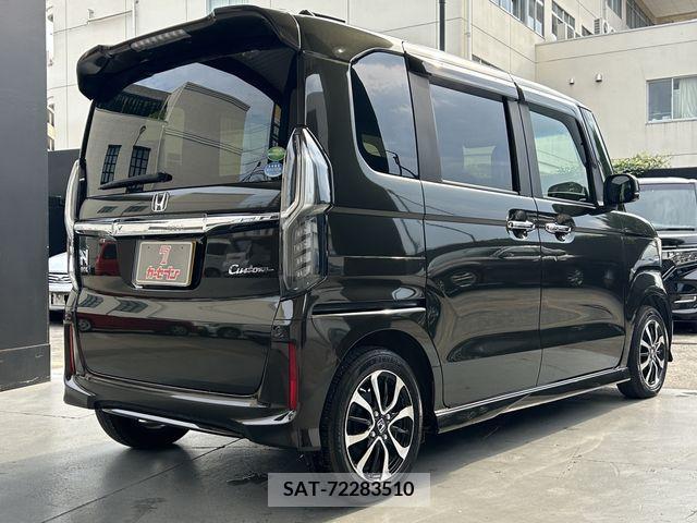 Honda N BOX CUSTOM 2018-01 347932-4