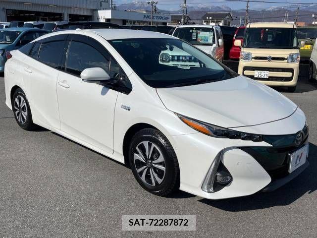 Toyota PRIUS PHV 2017-05 215867-16
