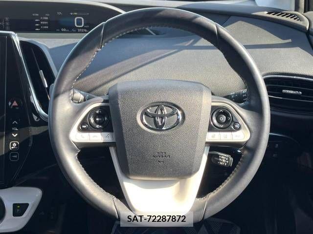 Toyota PRIUS PHV 2017-05 215867-11