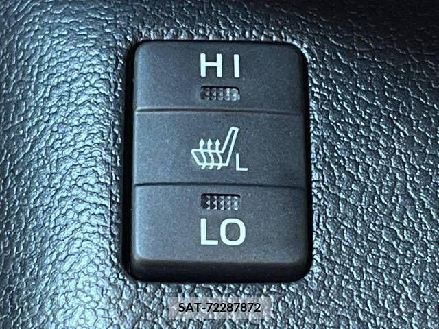 Toyota PRIUS PHV 2017-05 215867-5