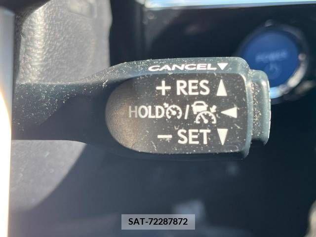 Toyota PRIUS PHV 2017-05 215867-4