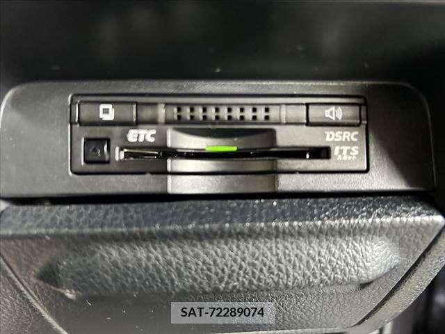 Toyota NOAH 2014-08 236940-6