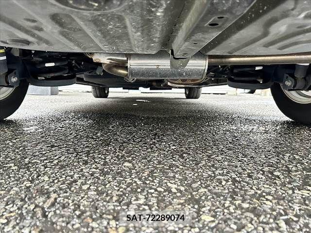 Toyota NOAH 2014-08 236940-18