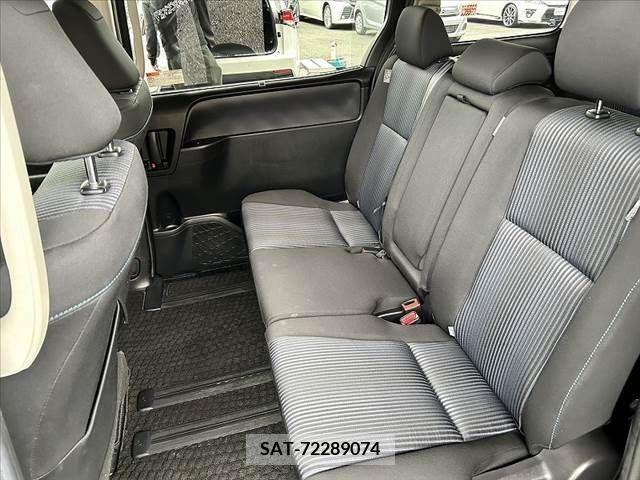 Toyota NOAH 2014-08 236940-15