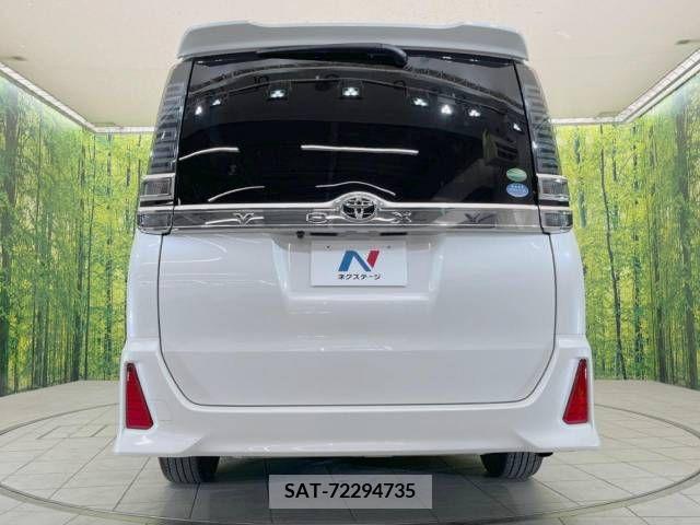 Toyota VOXY 2018-09 321582-16