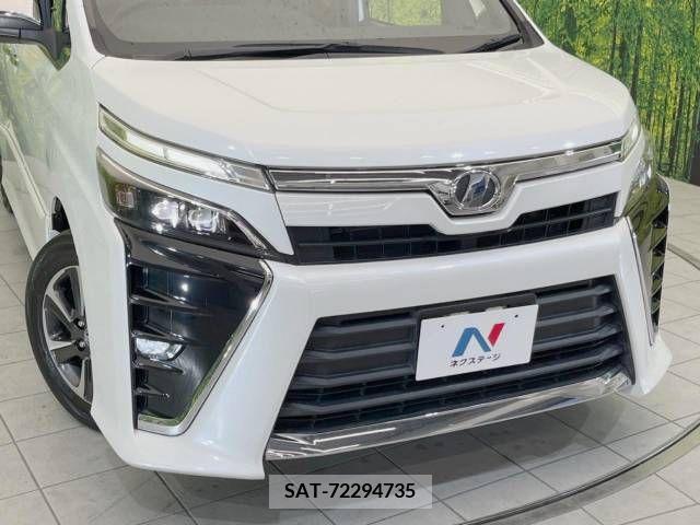Toyota VOXY 2018-09 321582-13