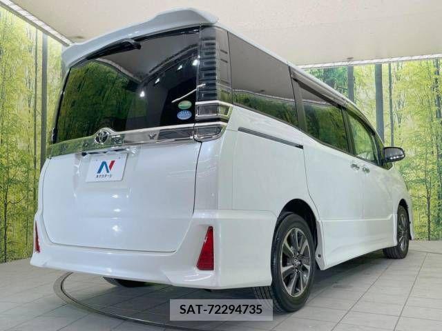 Toyota VOXY 2018-09 321582-18