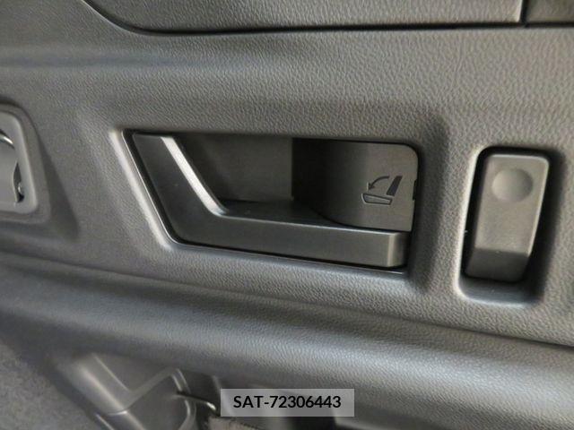 Subaru OUTBACK 2023-09 332762-7
