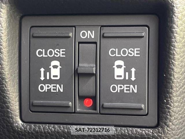 Honda N BOX CUSTOM 2021-07 307266-3