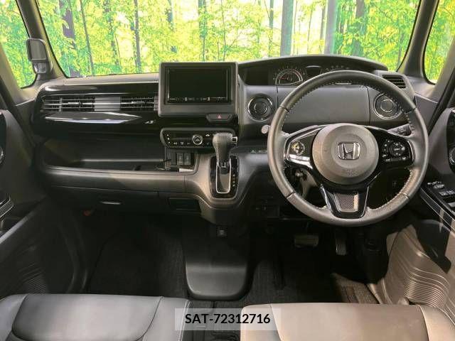 Honda N BOX CUSTOM 2021-07 307266-1