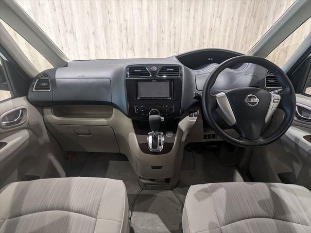 Nissan SERENA 2013-02 183713-18