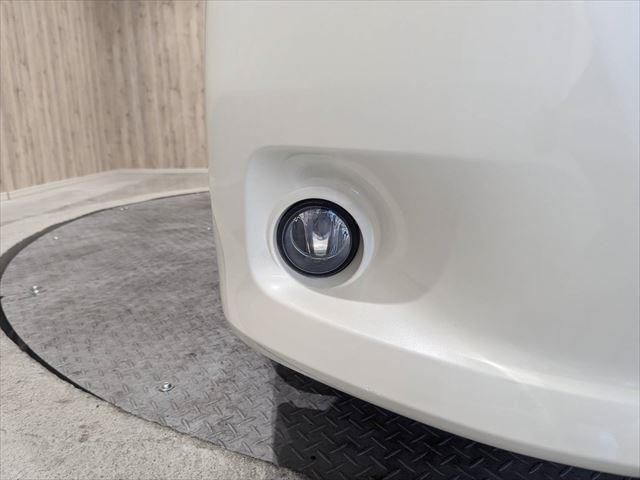 Nissan SERENA 2013-02 183713-11