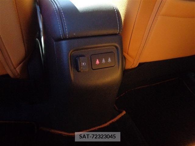 Nissan KICKS 2020-10 255428-10