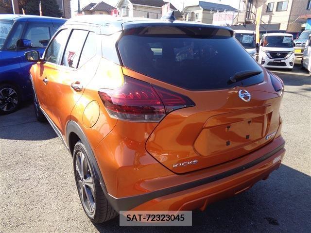Nissan KICKS 2020-10 255428-4