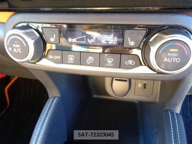 Nissan KICKS 2020-10 255428-17