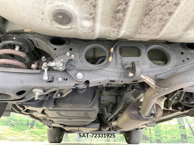Toyota HARRIER 2017-06 341034-19