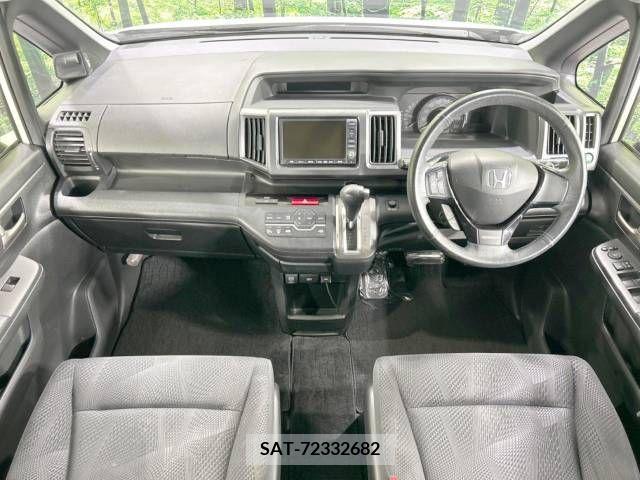 Honda e 2012-03 343158-1