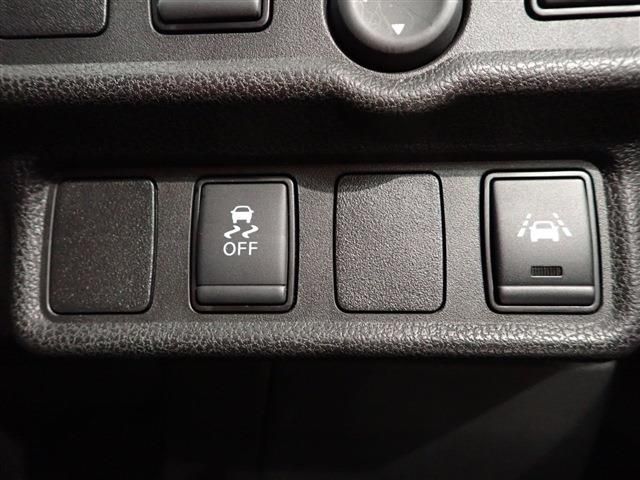 Nissan NOTE 2020-10 196522-17