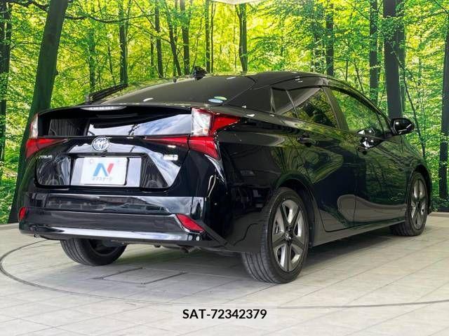 Toyota PRIUS 2021-01 322471-17