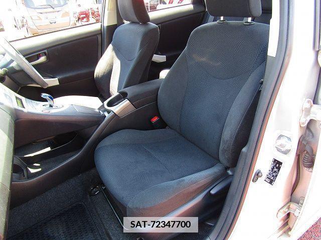 Toyota PRIUS 2015-02 352041-4