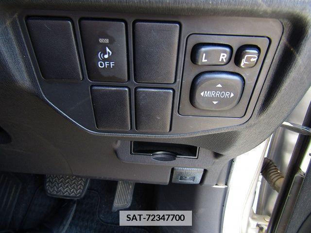 Toyota PRIUS 2015-02 352041-16