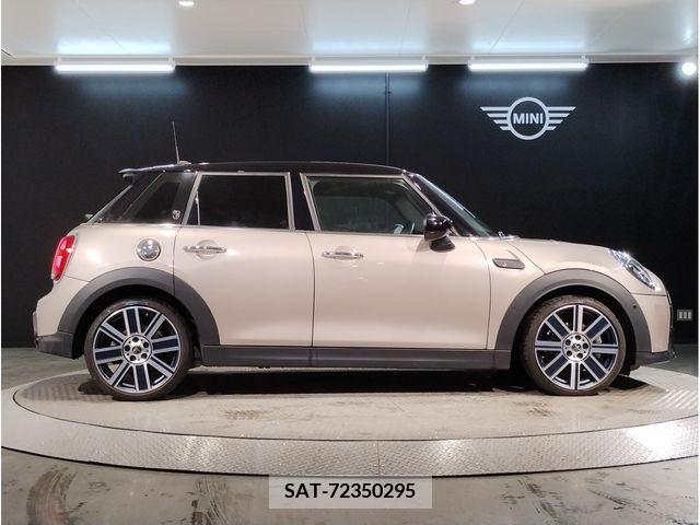 Bmw MINI 2021-07 212218-7