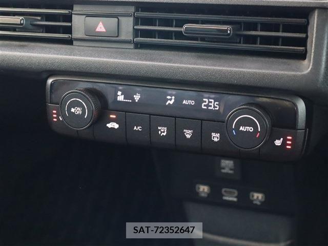 Honda e 2020-10 326691-10