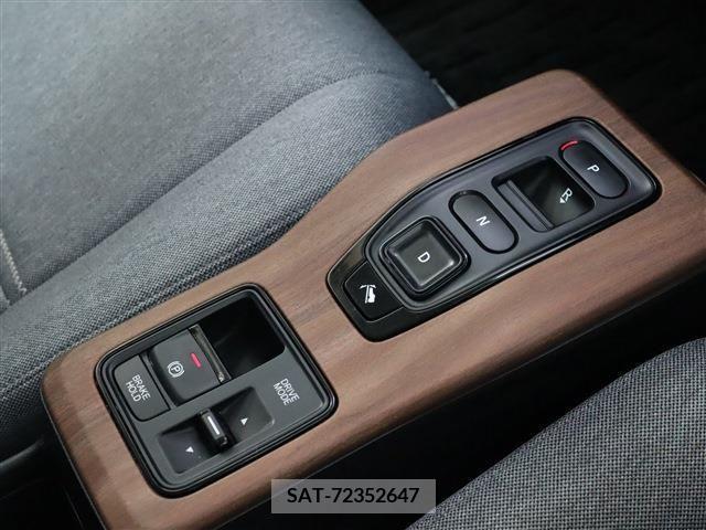 Honda e 2020-10 326691-9