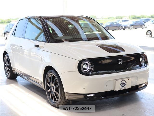 Honda e 2020-10 326691-19