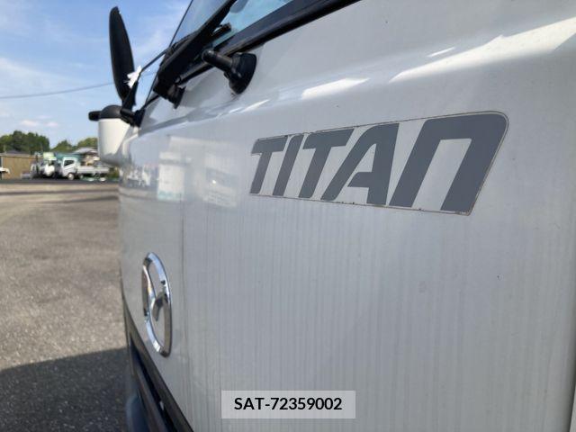 Mazda TITAN 2017-09 373079-16
