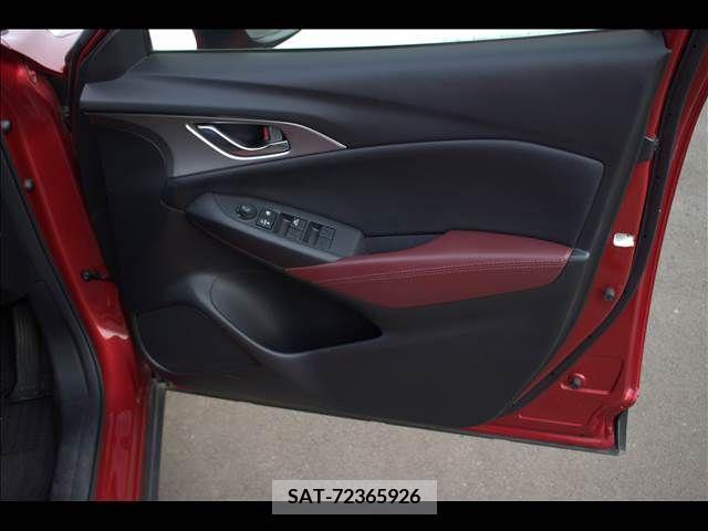 Mazda CX-3 2017-09 358453-8