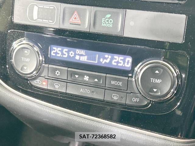 Mitsubishi OUTLANDER PHEV 2013-02 303543-5