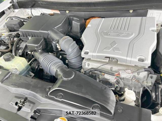 Mitsubishi OUTLANDER PHEV 2013-02 303543-18