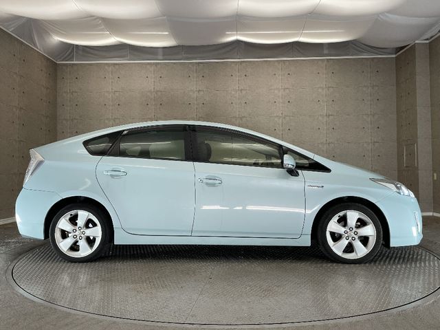 Toyota PRIUS 2011-12 26856-7