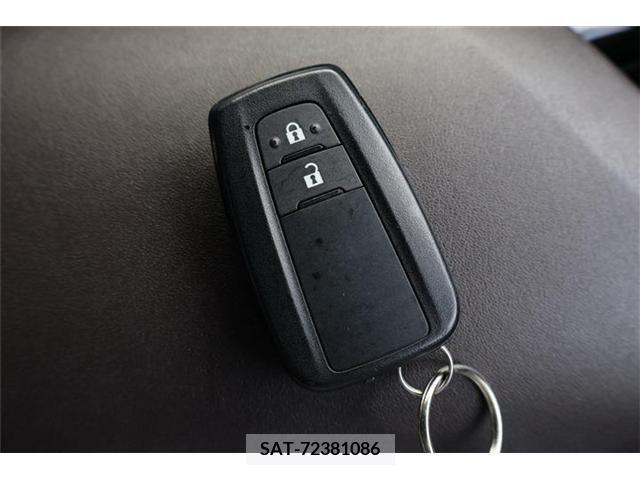 Toyota C-HR 2017-05 389947-22