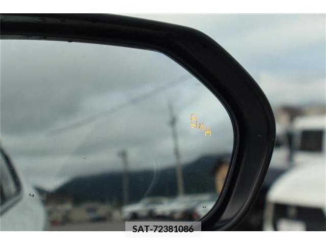 Toyota C-HR 2017-05 389947-12